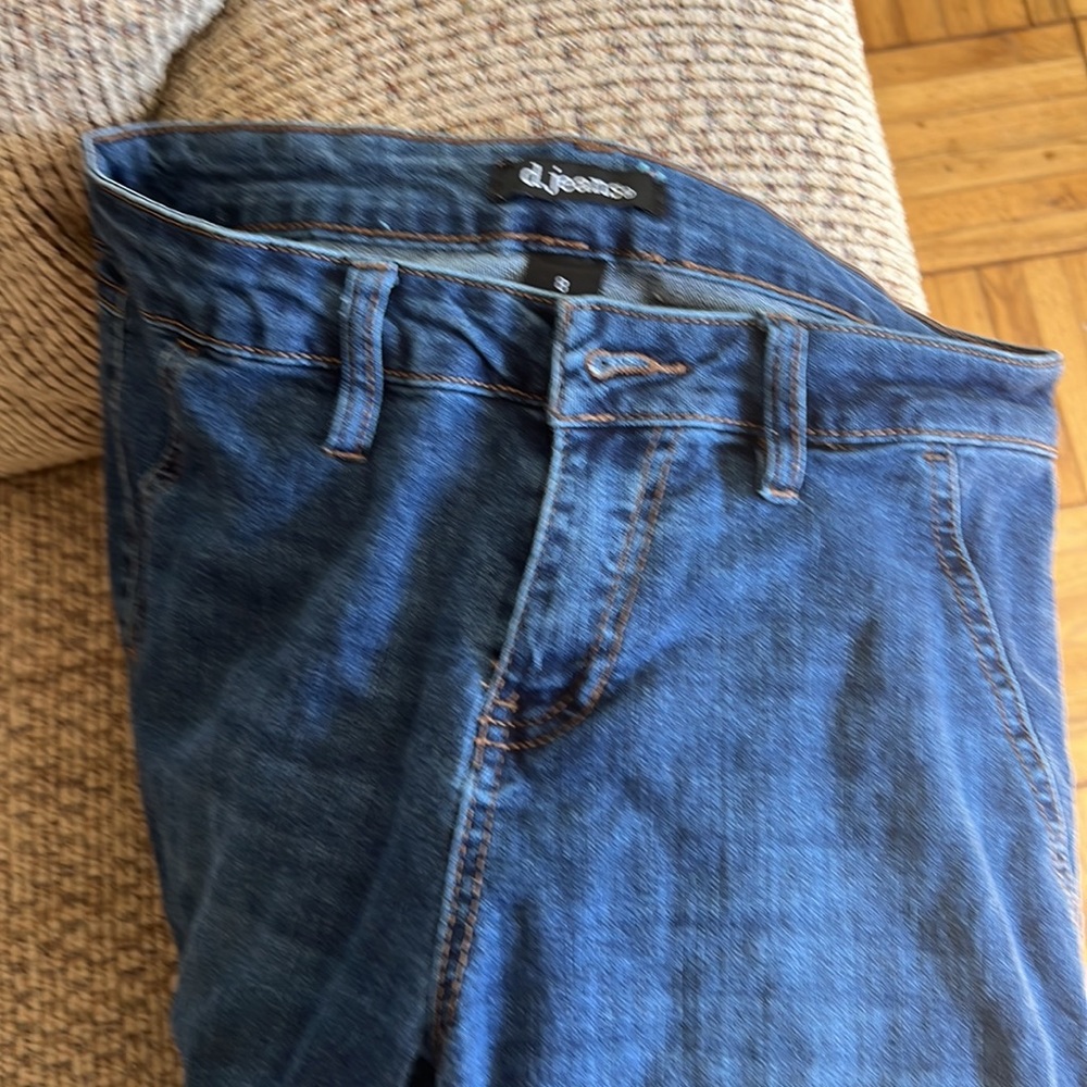 Size 8 d jeans. Very comfy jeans